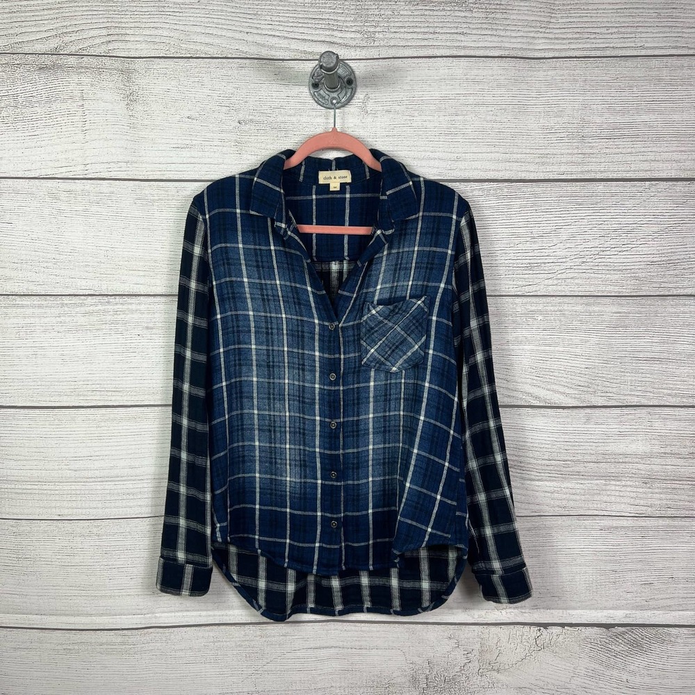 Cloth & Stone Plaid Blue Fade Button Front Flannel Top Size Medium